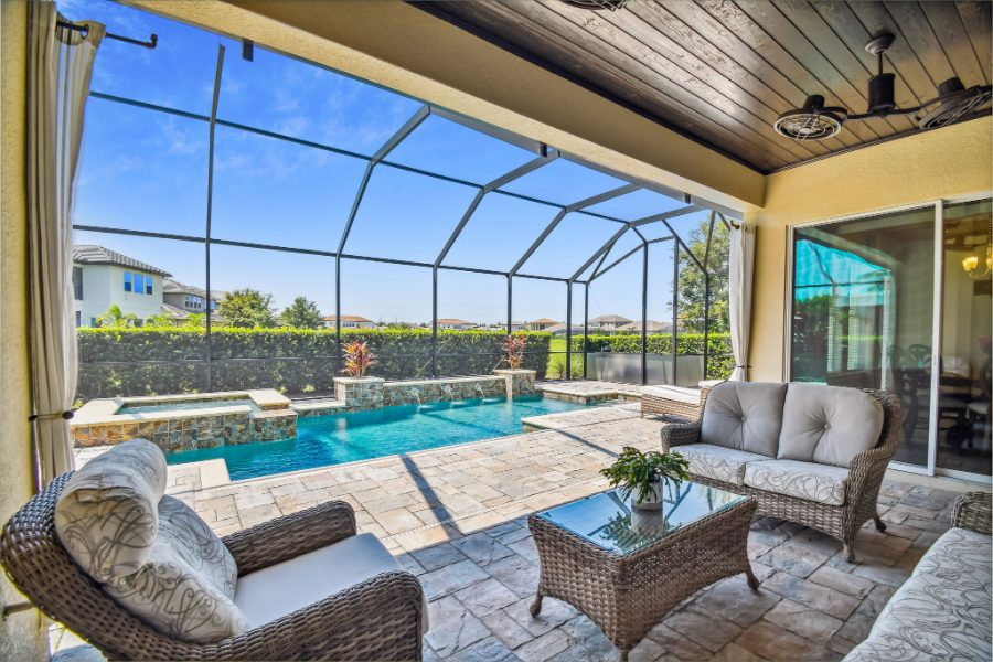 Pool and spa, 16736 Broadwater Ave